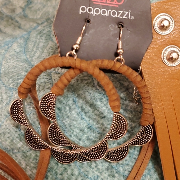 4 Piece Set: Earrings, Cuff, Necklace, Ring - Picture 4 of 4